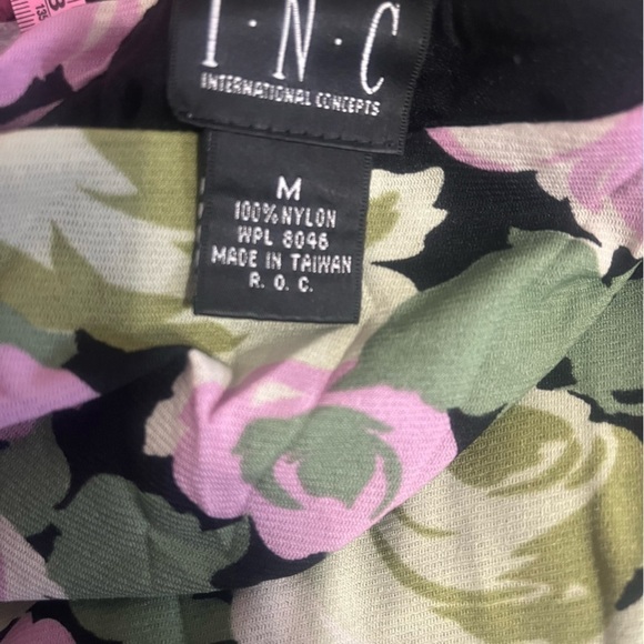 I.N.C International Concepts Floral Blouse Size M - Picture 12 of 13